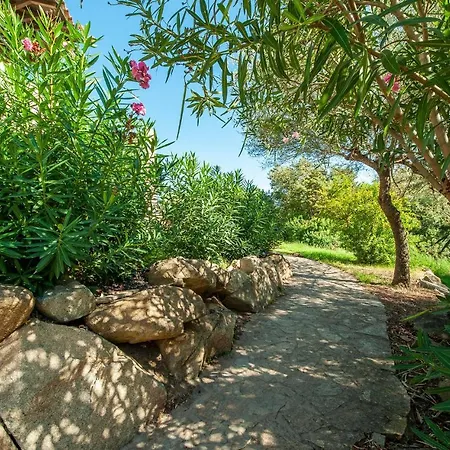 Trilo 6 Giardino * Golfo Aranci